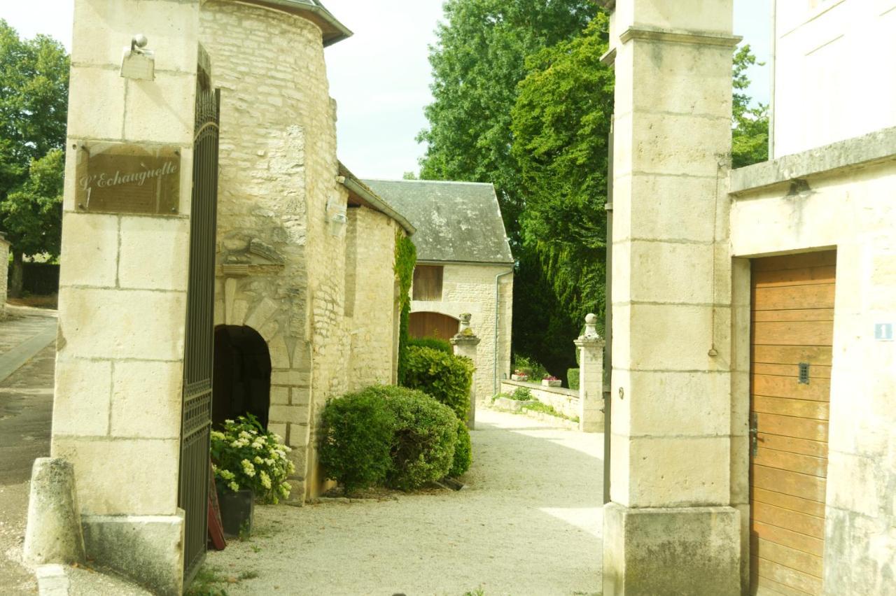 Manoir De L'Echauguette Bed & Breakfast Laignes Exterior photo